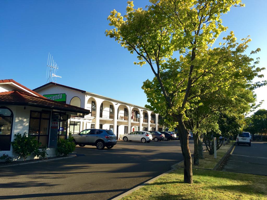 Hacienda Motor Lodge Palmerston North Exterior photo